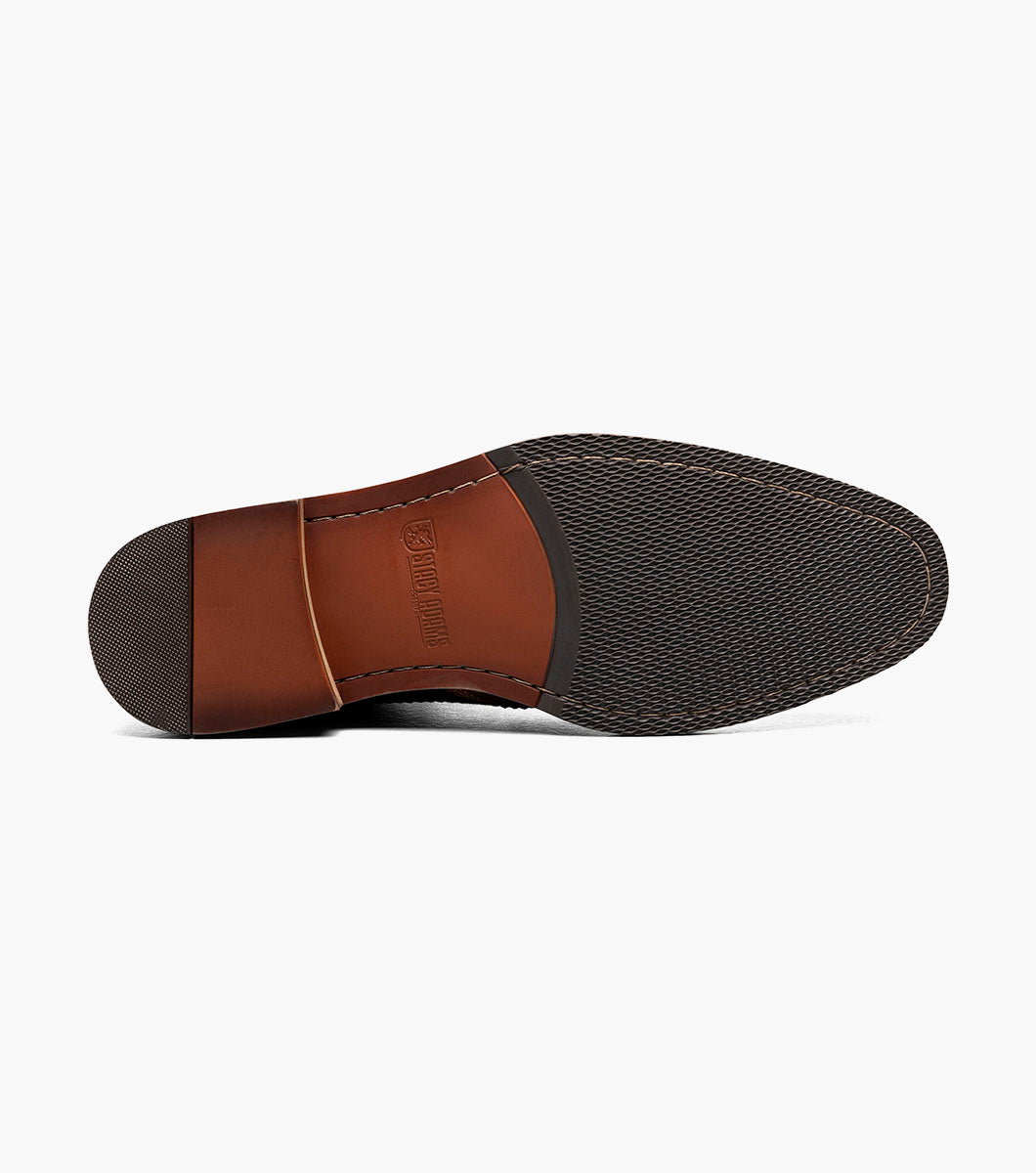 Finnegan Wingtip Lace-Up Boot