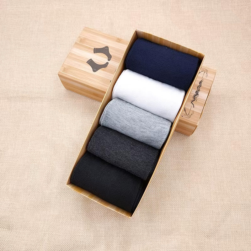 Classic Argyle Patterned Business Socks